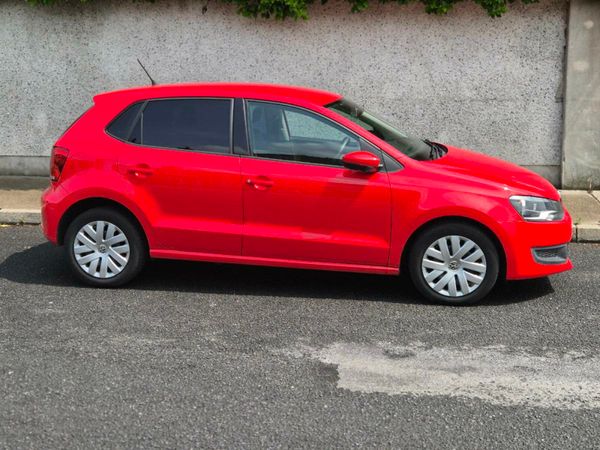 Volkswagen Polo Hatchback, Petrol, 2012, Red
