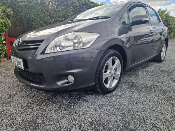 Toyota Auris Hatchback, Petrol, 2010, Grey