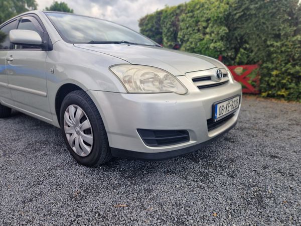 Toyota Corolla Hatchback, Petrol, 2006, Silver