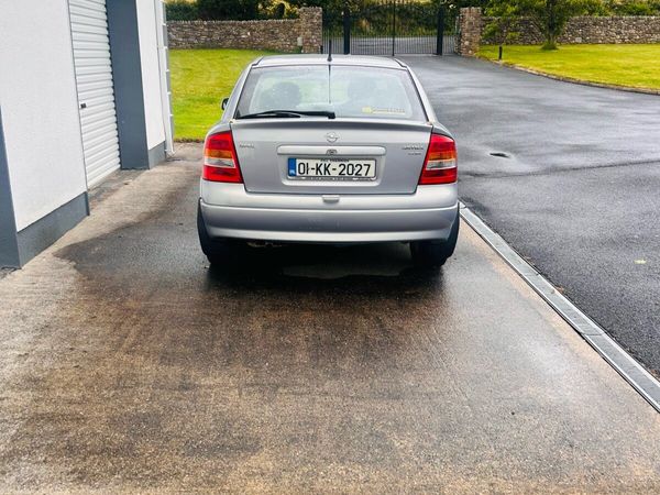 Opel Astra Hatchback, Petrol, 2001, Silver
