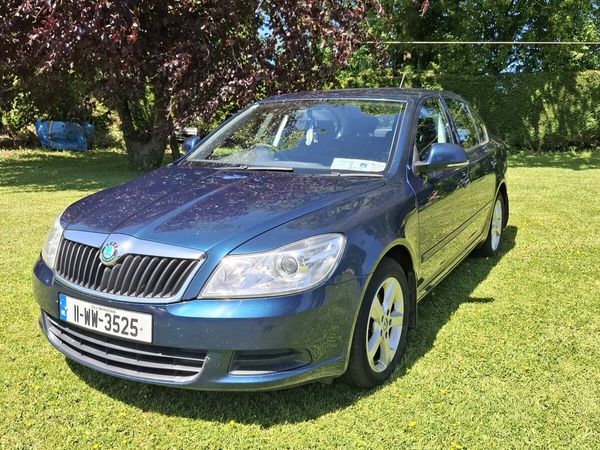 Skoda Octavia Hatchback, Diesel, 2011, Blue