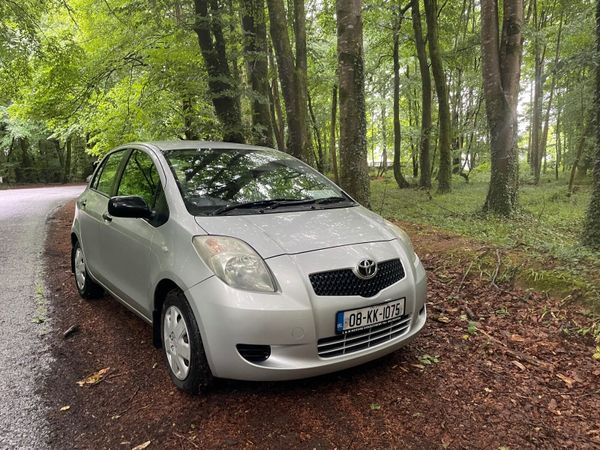 Toyota Yaris Hatchback, Petrol, 2008, Silver