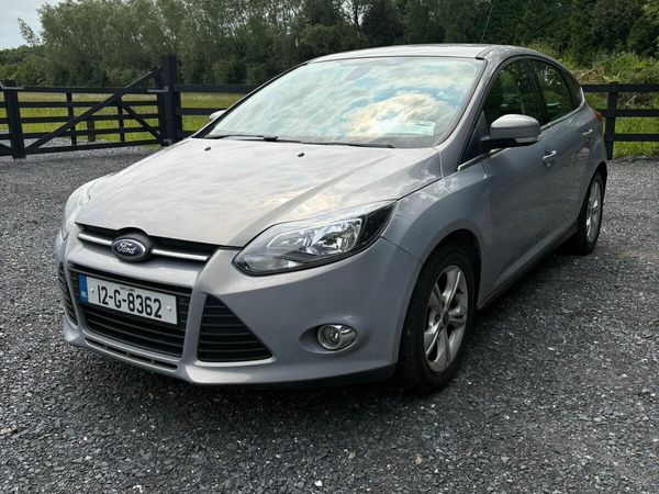 Ford Focus Hatchback, Diesel, 2012, Silver