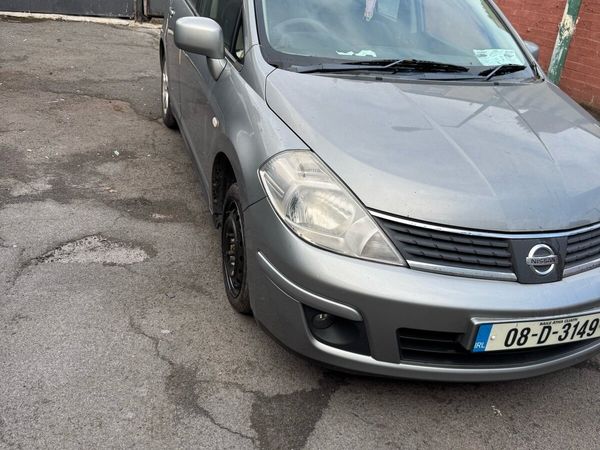 Nissan Tiida Hatchback, Petrol, 2008, Grey
