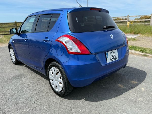 Suzuki Swift Hatchback, Petrol, 2012, Blue