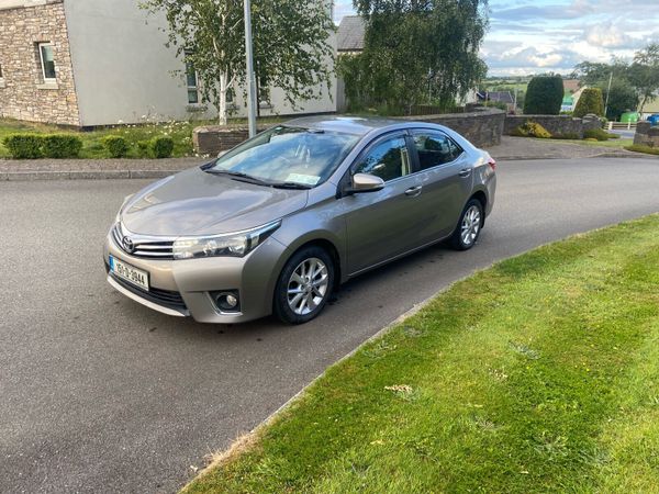 Toyota Corolla Saloon, Diesel, 2015, Bronze