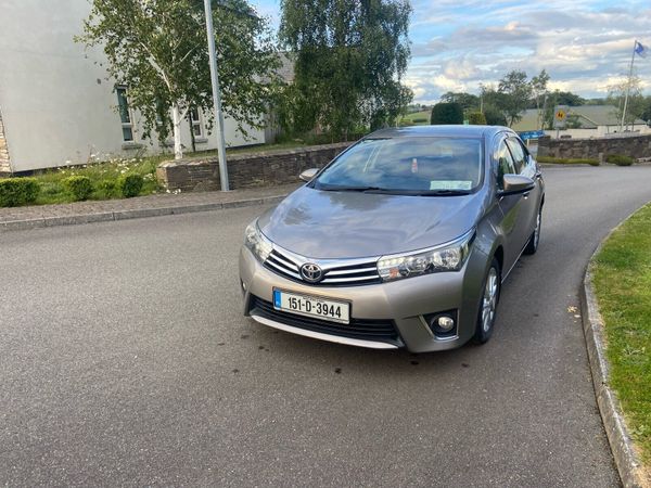 Toyota Corolla Saloon, Diesel, 2015, Bronze
