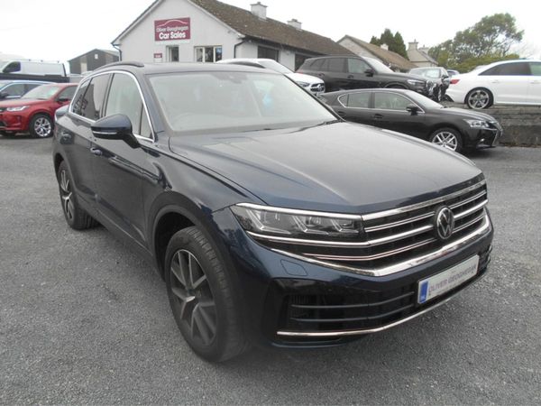 Volkswagen Touareg Estate, Hybrid, 2024, Blue