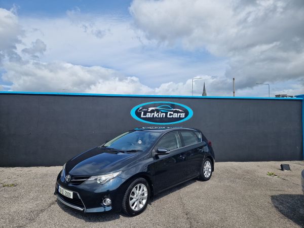 Toyota Auris Hatchback, Petrol, 2013, Grey