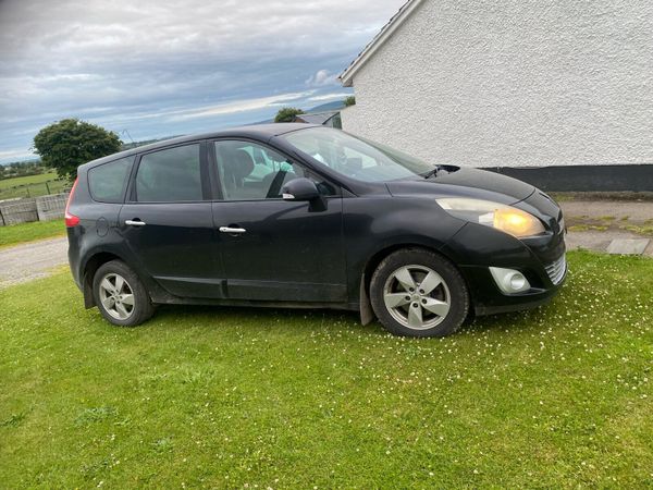 Renault Grand Scenic MPV, Diesel, 2011, Black