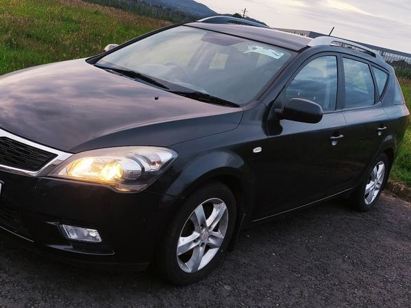 Kia Ceed MPV, Diesel, 2012, Black