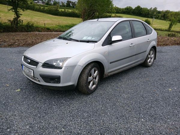 Ford Focus Hatchback, Petrol, 2007, Silver