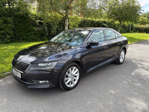 Skoda Superb Hatchback, Diesel, 2018, Black