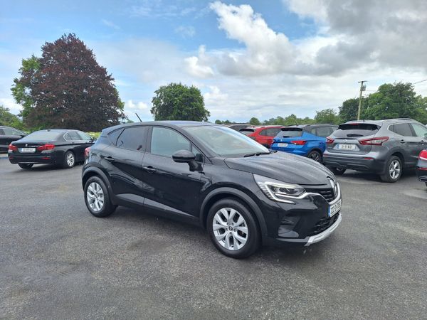 Renault Captur Hatchback, Petrol, 2022, Black