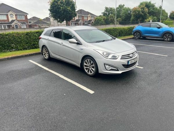 Hyundai i40 Estate/Jeep, Diesel, 2015, Silver