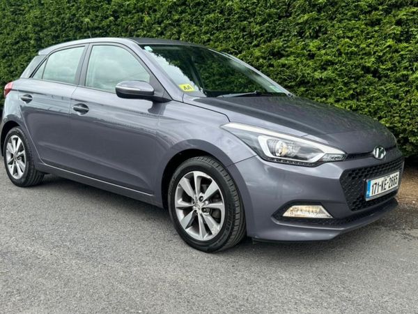 Hyundai i20 Hatchback, Petrol, 2017, Grey