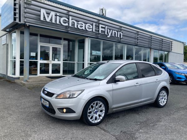 Ford Focus Hatchback, Diesel, 2011, Silver