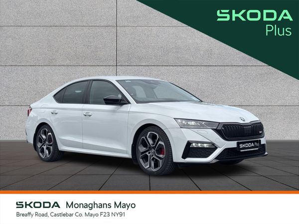 Skoda Octavia Hatchback, Diesel, 2022, White