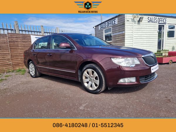 Skoda Superb Hatchback, Diesel, 2010, Red
