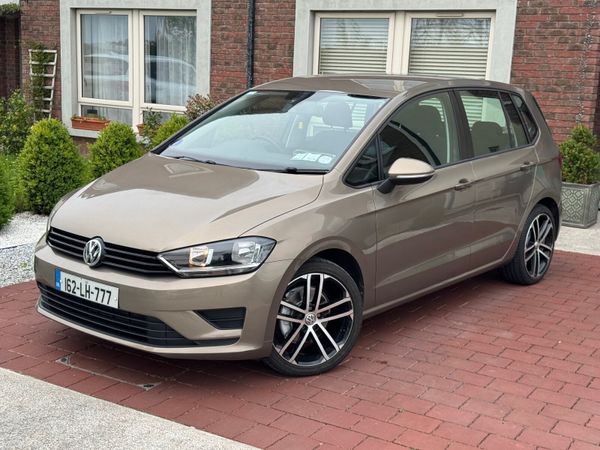 Volkswagen Golf Estate, Diesel, 2016, Gold