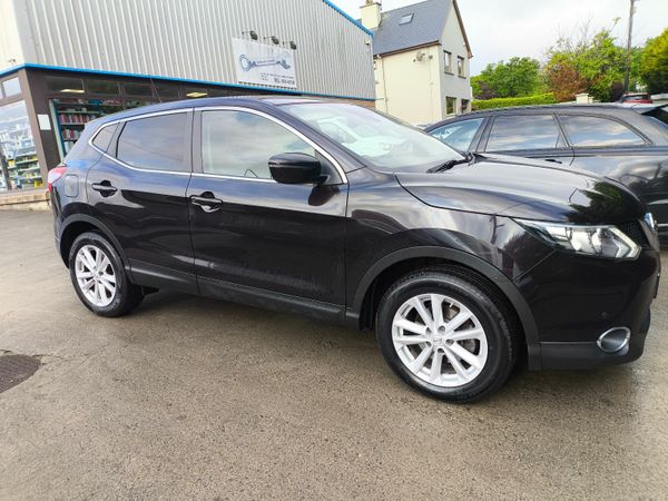 Nissan Qashqai Hatchback, Diesel, 2016, Black