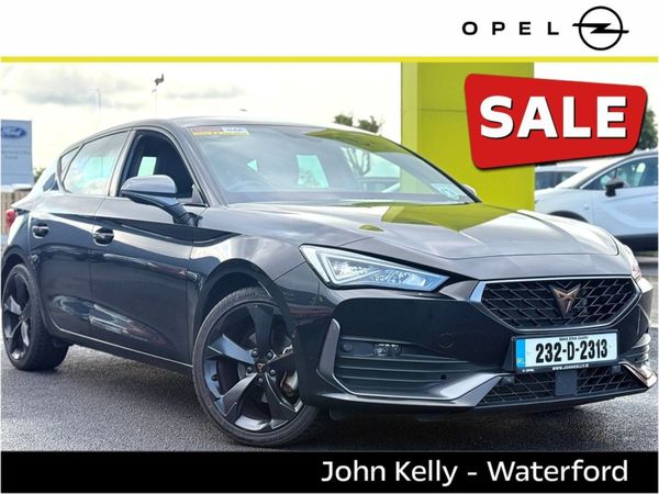SEAT Leon Estate, Petrol, 2023, Black