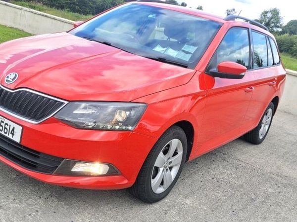Skoda Fabia Estate, Petrol, 2017, Red