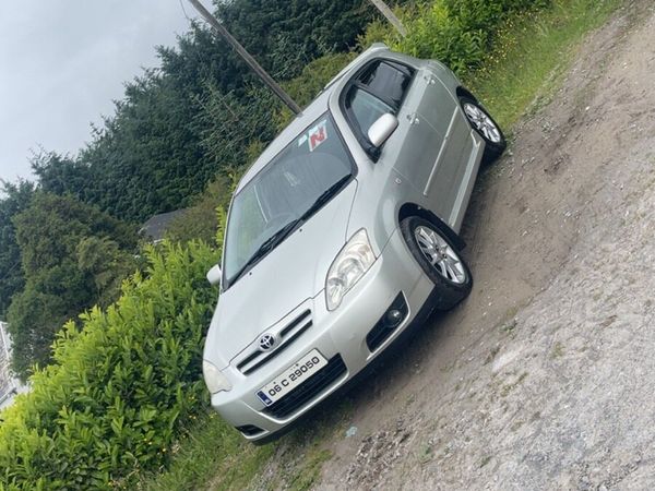 Toyota Corolla Hatchback, Diesel, 2006, Silver