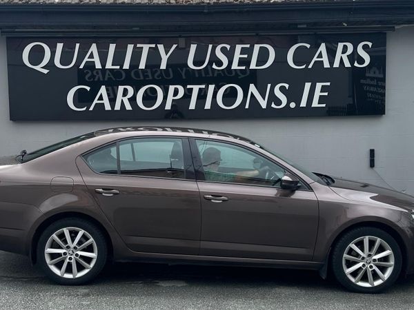 Skoda Octavia Saloon, Diesel, 2014, Brown