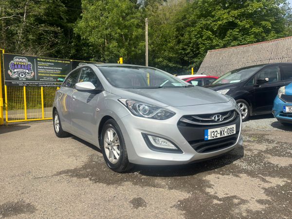 Hyundai i30 Hatchback, Diesel, 2013, Silver