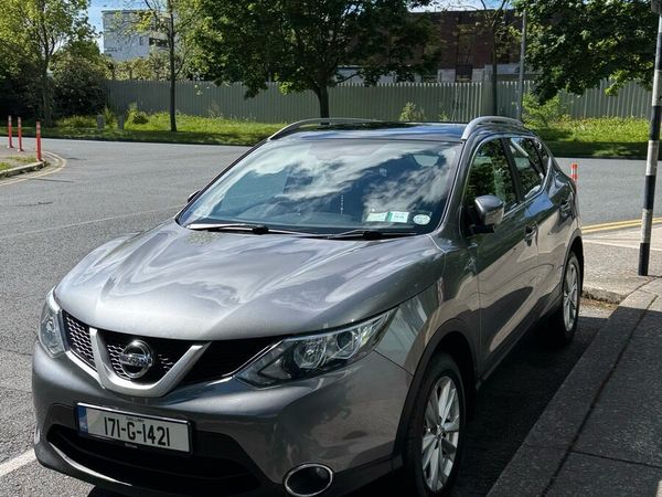 Nissan Qashqai SUV, Diesel, 2017, Grey
