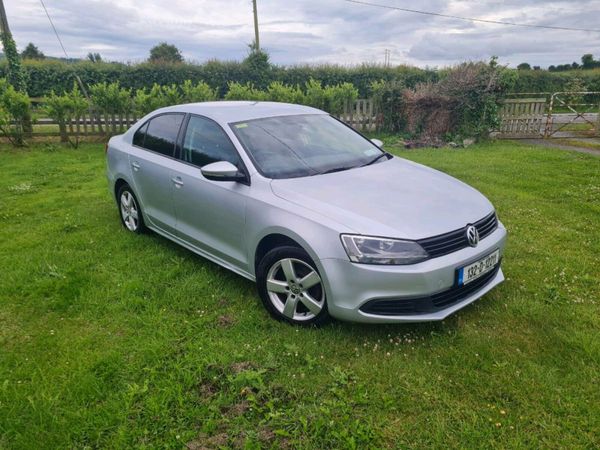 Volkswagen Jetta Saloon, Diesel, 2013, Silver