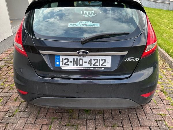 Ford Fiesta Hatchback, Petrol, 2012, Black