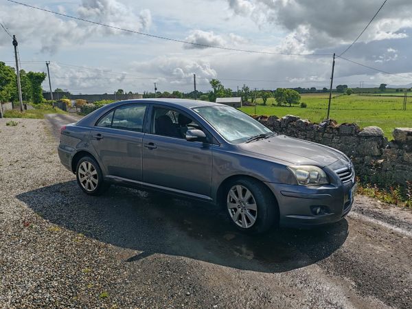 Toyota Avensis Hatchback, Diesel, 2008, Grey