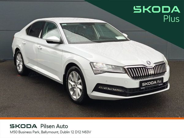 Skoda Superb Hatchback, Diesel, 2025, White