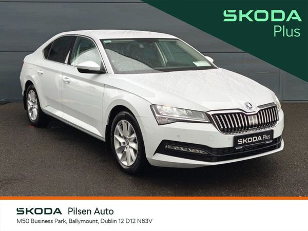 Skoda Superb Hatchback, Diesel, 2025, White