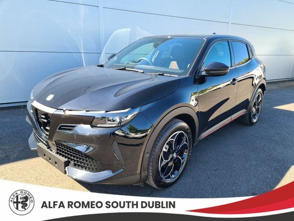Alfa Romeo Junior Hatchback, Electric, 2025, Black