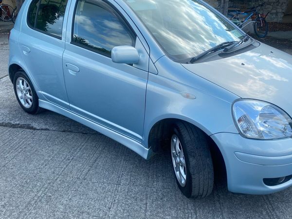 Toyota Yaris Hatchback, Petrol, 2004, Blue