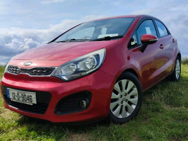 Kia Rio Hatchback, Petrol, 2012, Red