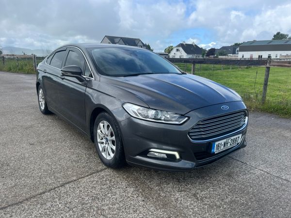 Ford Mondeo Hatchback, Diesel, 2016, Grey