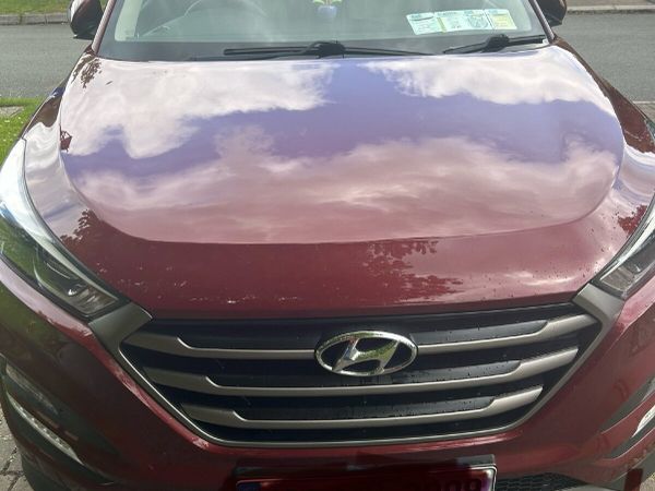 Hyundai Tucson SUV, Diesel, 2016, Red