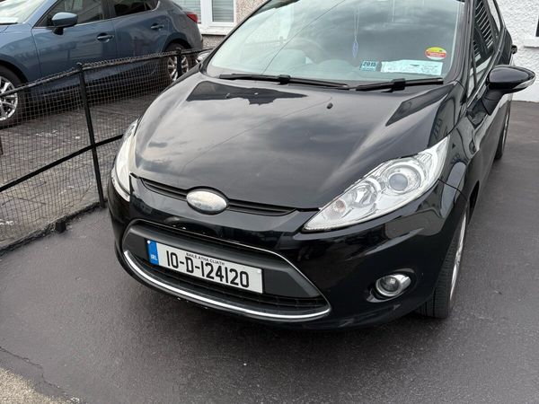 Ford Fiesta Hatchback, Diesel, 2010, Black
