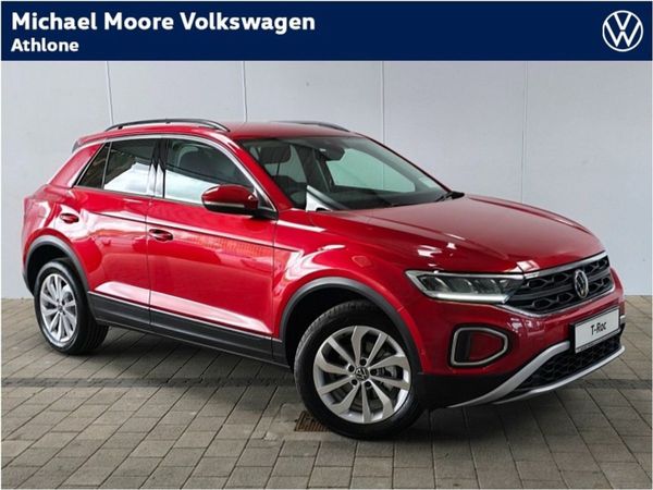 Volkswagen T-Roc Hatchback, Diesel, 2025, Red