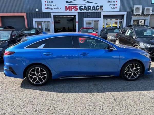 Kia ProCeed Hatchback, Petrol, 2019, Blue