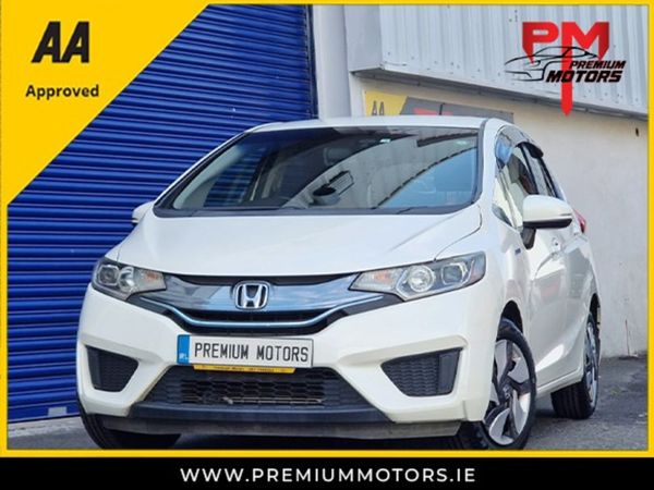 Honda Fit Hatchback, Petrol Hybrid, 2014, White