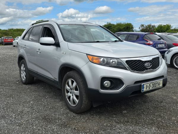 Kia Sorento SUV, Diesel, 2011, Silver