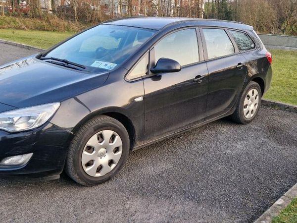 Opel Astra MPV, Diesel, 2011, Black