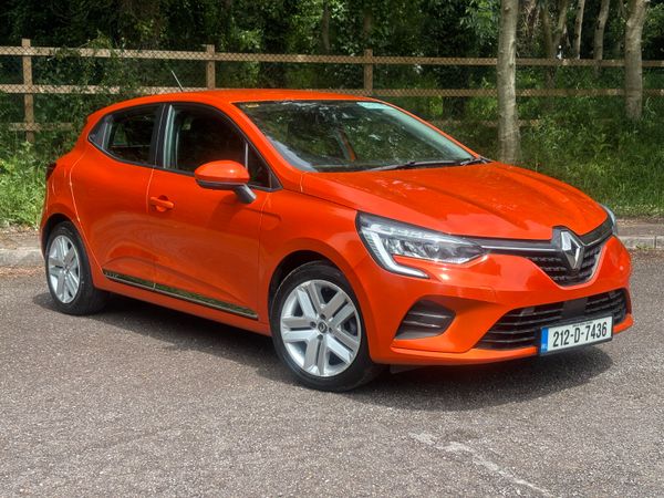 Renault Clio Hatchback, Petrol, 2021, Orange