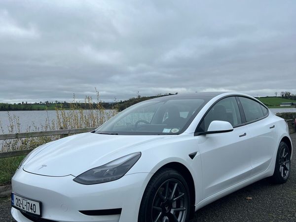 Tesla Model 3 Saloon, Electric, 2021, White