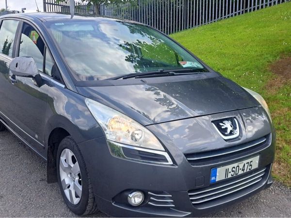 Peugeot 5008 MPV, Diesel, 2011, Grey